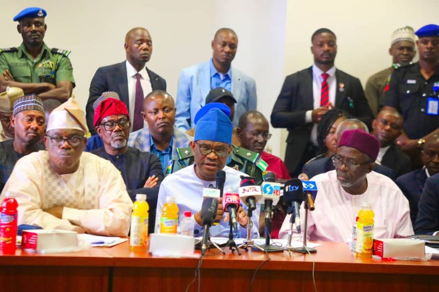 IMG-20231129-WA0039 NIGERIAN FCT MINISTER, BARRISTER NYESOME WIKE PRESENTS N61.5 BILLION 2023 SUPPLEMENTARY BUDGET TO NASS