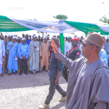 Zulum sponsors 180 postgraduates on foreign scholarship