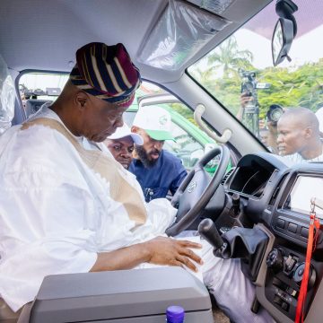 IMG-20240930-WA0001 FG ROLLS OUT SIXTY-FOUR CNG BUSESTO MARK NIGERIA’S 64TH INDEPENDENCE ANNIVERSARY