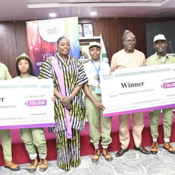 CORPS MEMBERS GET OVER N3.2MILLION BUSINESS GRANT