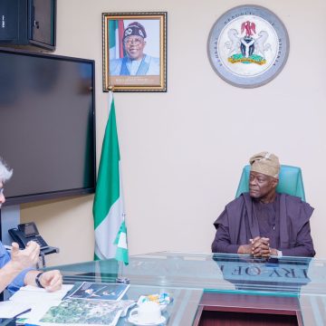 FINANCE MINISTER PLEDGES SUPPORT FOR MISSION AVIATION FELLOWSHIP’S HUMANITARIAN EFFORTS