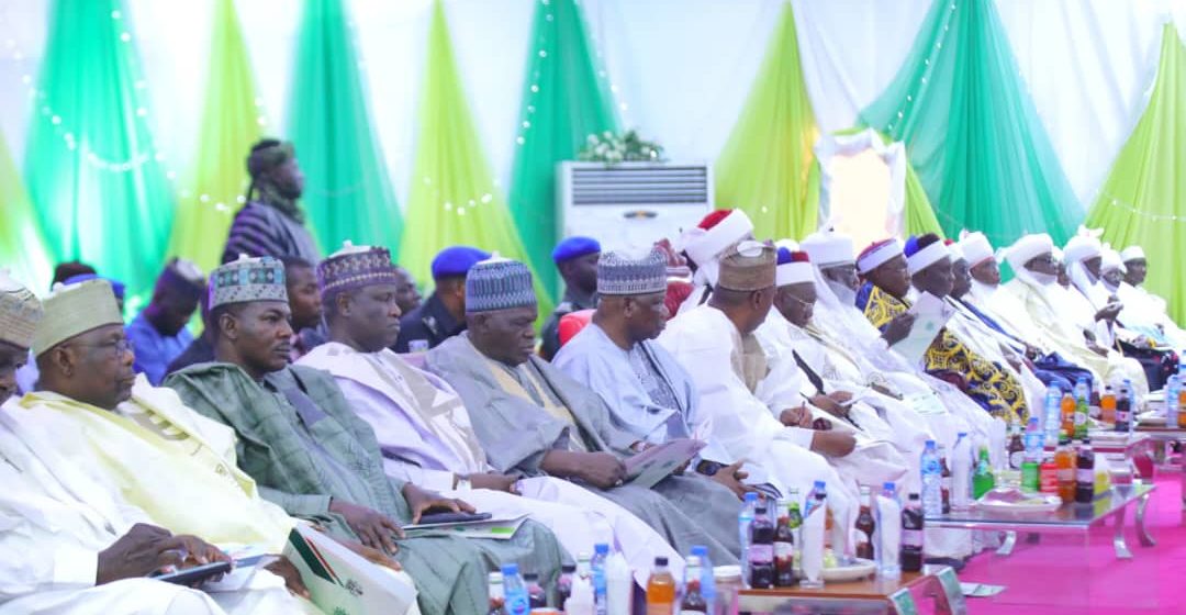 Insecurity: Gov Zulum hosts northern Emirs in Maiduguri