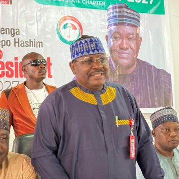 IMG-20250917-WA0099 GBENGA-HASHIM GAINS MOMENTUM IN KADUNA AS PDP CHAIR PUSHES FOR PDP-LED COALITION.
