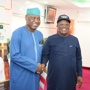 UMAHI, EKITI GOVERNOR DISCUSSES STRATEGIC ROAD SECTOR DEVELOPMENT