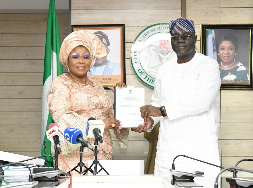 IMG-20260831-WA0000 WALSON-JACK HANDS OVER TO ENITAN, URGES CIVIL SERVANTS TO SUSTAIN REFORM MOMENTUM